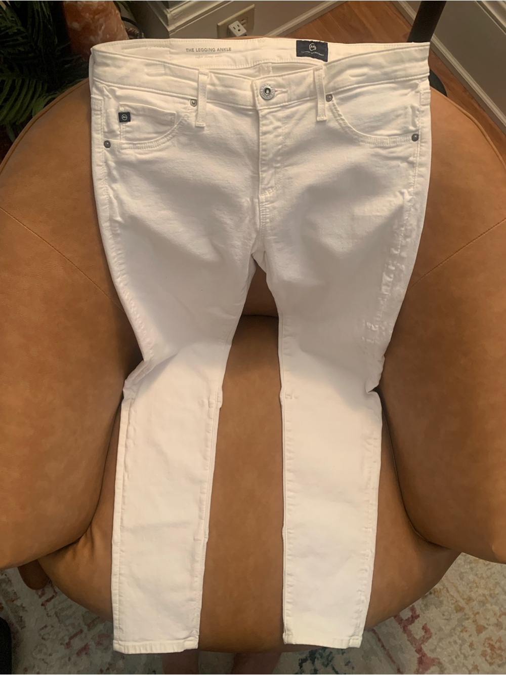 AG Adriano Goldschmied White Women's Skinny Jeans